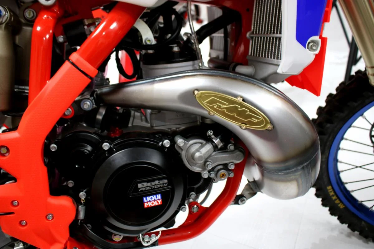 Échappement FMF présenté pour la Beta RX dans le dossier Enduro21